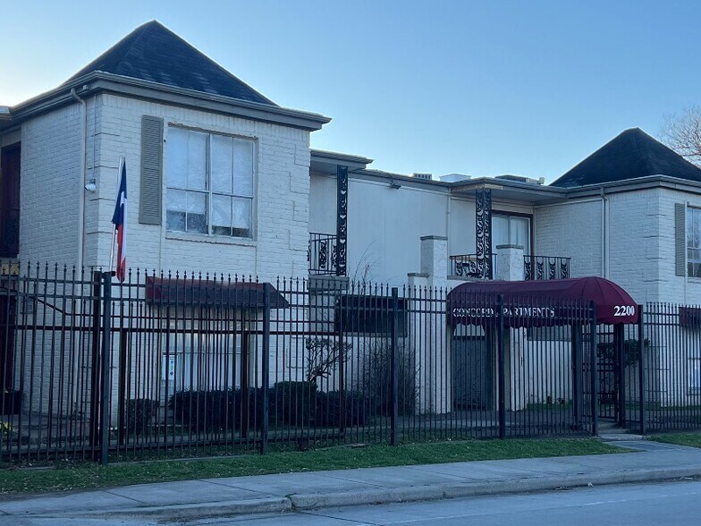 More Photos Of 2200 Wirt Rd, Houston Apartments For Sale