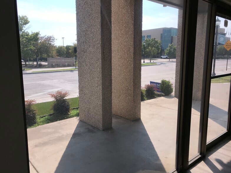 More Photos Of 801 E Abram St, Arlington Loft Creative Space For Lease