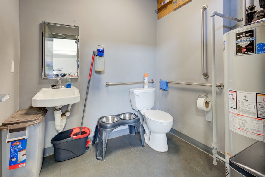 More Photos Of 26 Jay St, Norwood Industrial For Lease