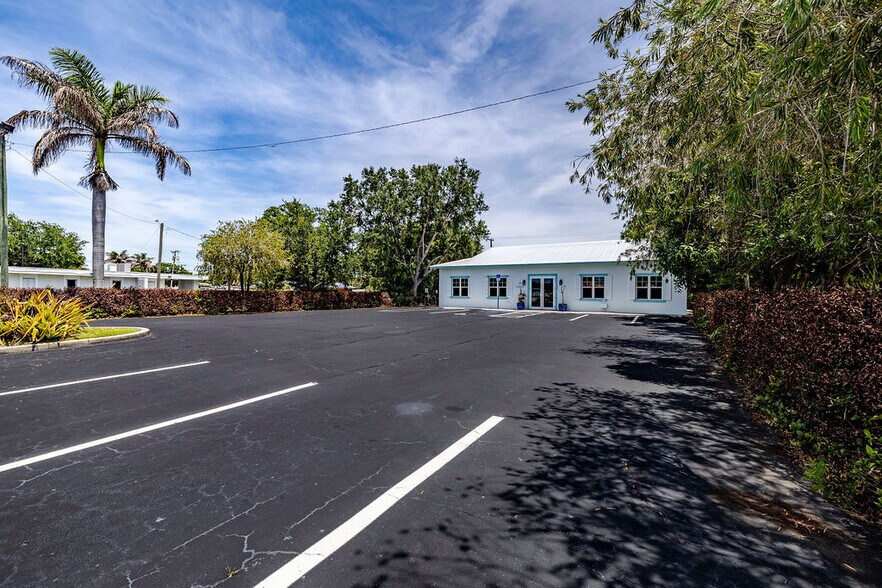 More Photos Of 2624 S Us Highway 1, Fort Pierce Medical For Sale