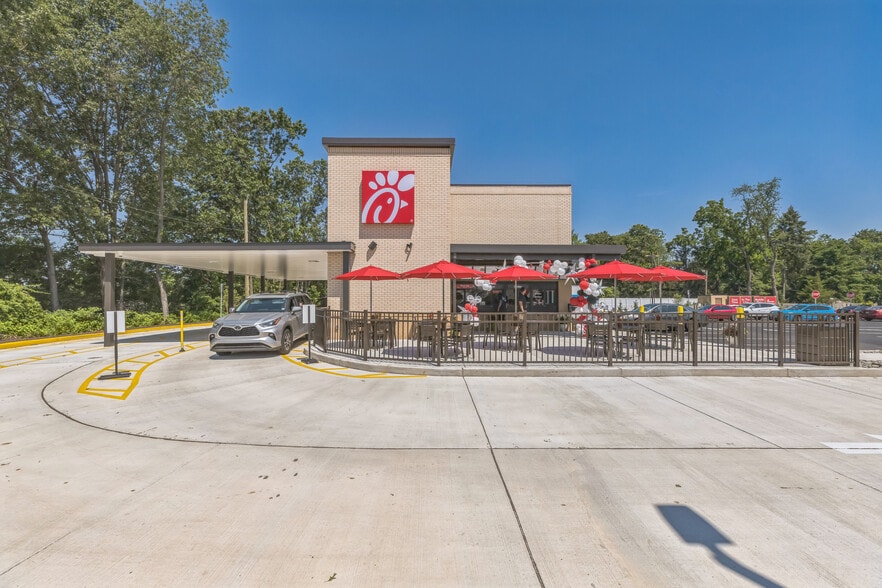 More Photos Of 301 US-130, Cinnaminson Fast Food For Sale