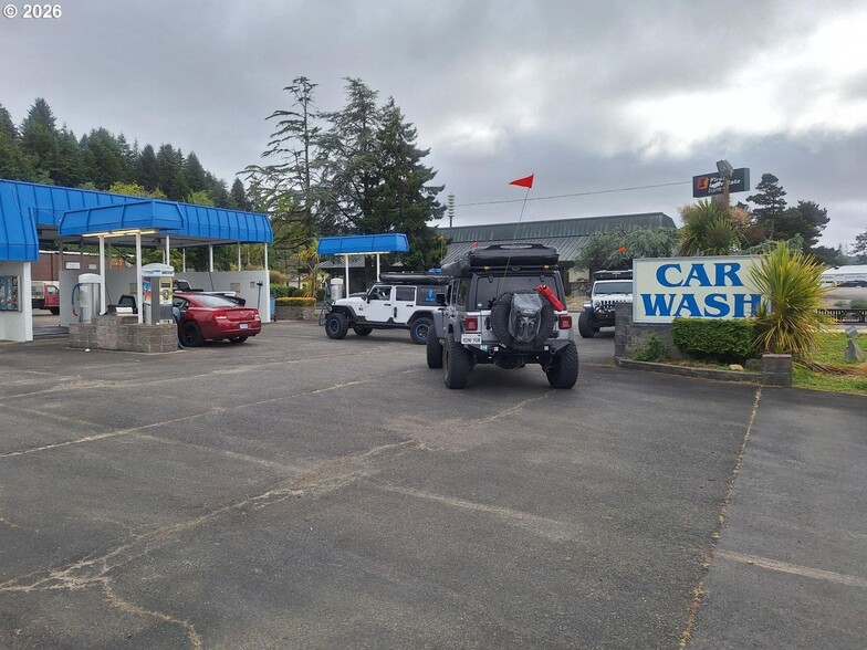 More Photos Of 542 Fir Ave, Reedsport Carwash For Sale