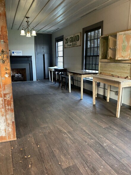 More Photos Of 613-615 Jefferson St, Natchez Restaurant For Sale