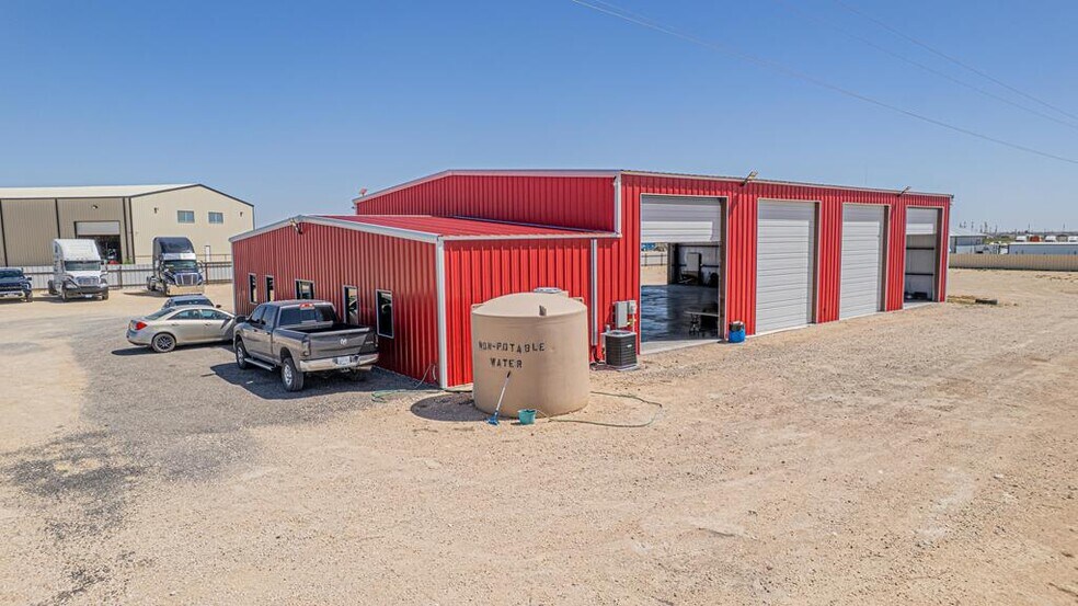 More Photos Of 1850 N FM 866, Odessa Warehouse For Sale
