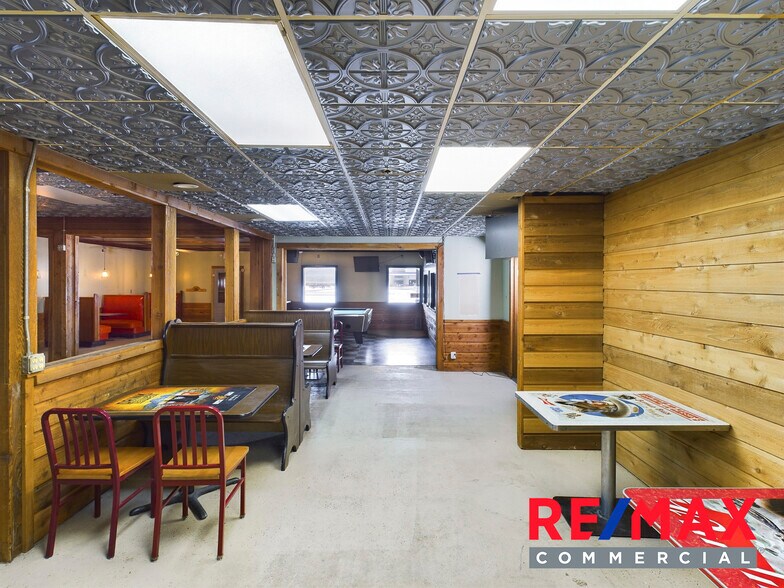 More Photos Of 214 Yellowstone Ave, Cody Bar For Sale