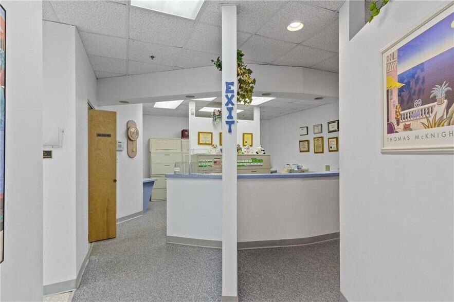 More Photos Of 1637 Mineral Spring Ave, North Providence Medical For Lease