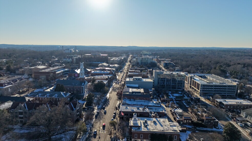 More Photos Of 203 E Franklin St, Chapel Hill Storefront For Sale