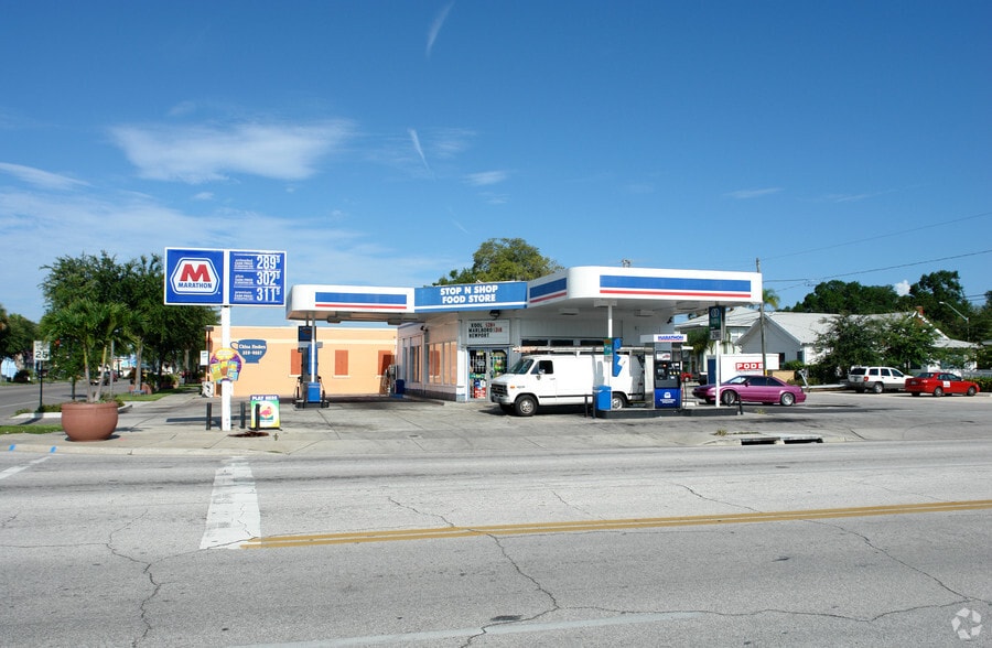 Primary Photo Of 2801 Central Ave, Saint Petersburg Convenience Store For Sale
