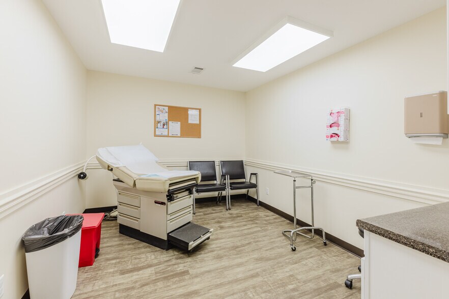 More Photos Of 412 E 4th Ave, Cordele Healthcare For Sale
