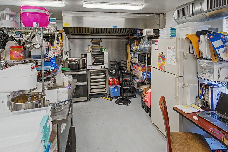 More Photos Of 219 MO-21, Caledonia Storefront Retail Residential For Sale