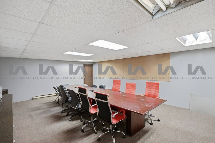 More Photos Of 18788 96th Ave, Surrey Warehouse For Lease