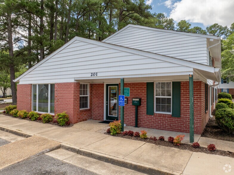 More Photos Of 201 Forest Pine Rd, Franklin Apartments For Sale