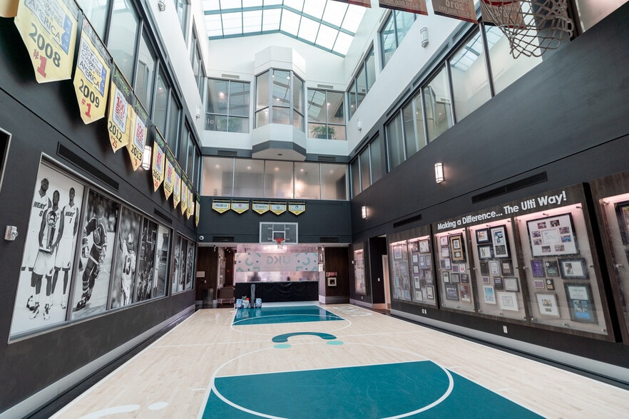 More Photos Of 2000 Ultimate Way, Weston Office For Lease