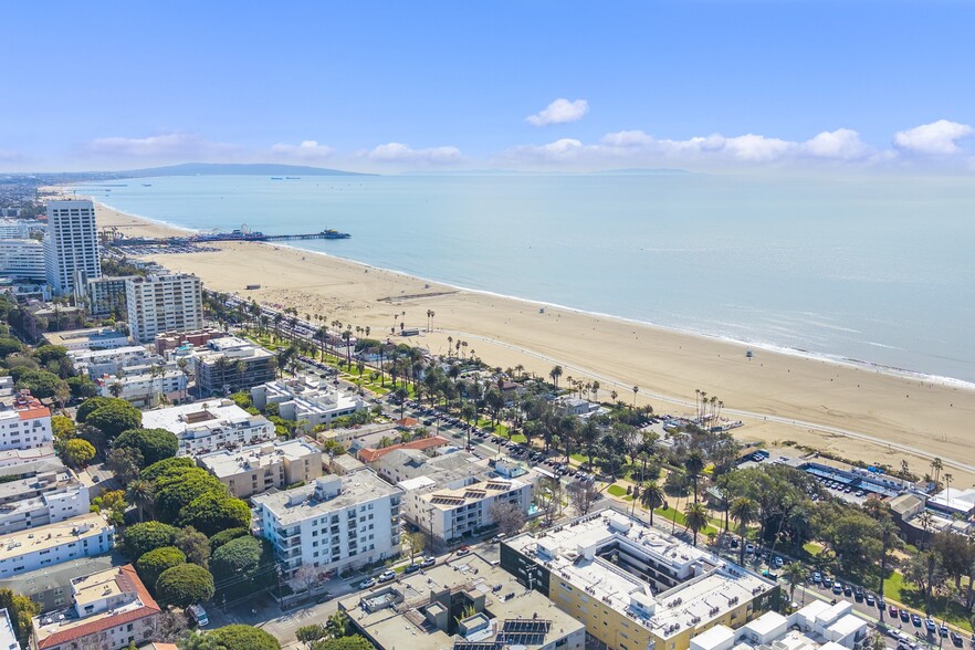 More Photos Of 901 Ocean Ave, Santa Monica Apartments For Sale