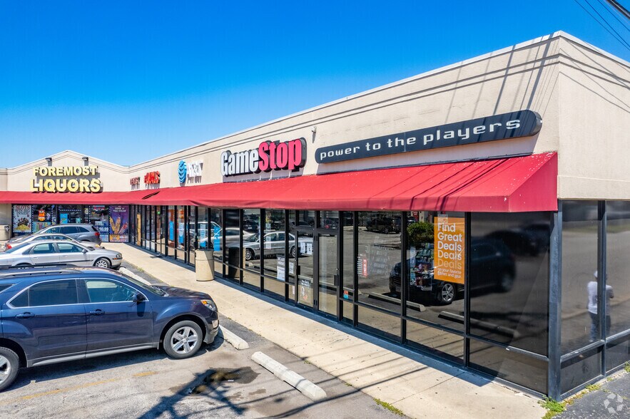 More Photos Of 1501-1527 W North Ave, Melrose Park Freestanding For Sale