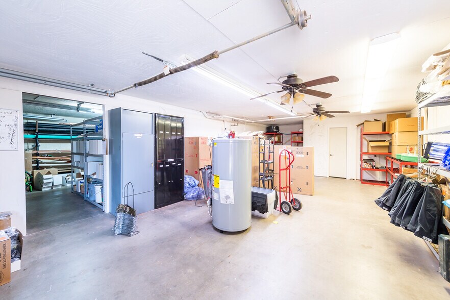 More Photos Of 50 Stutz Bearcat Dr, Sedona Specialty For Sale