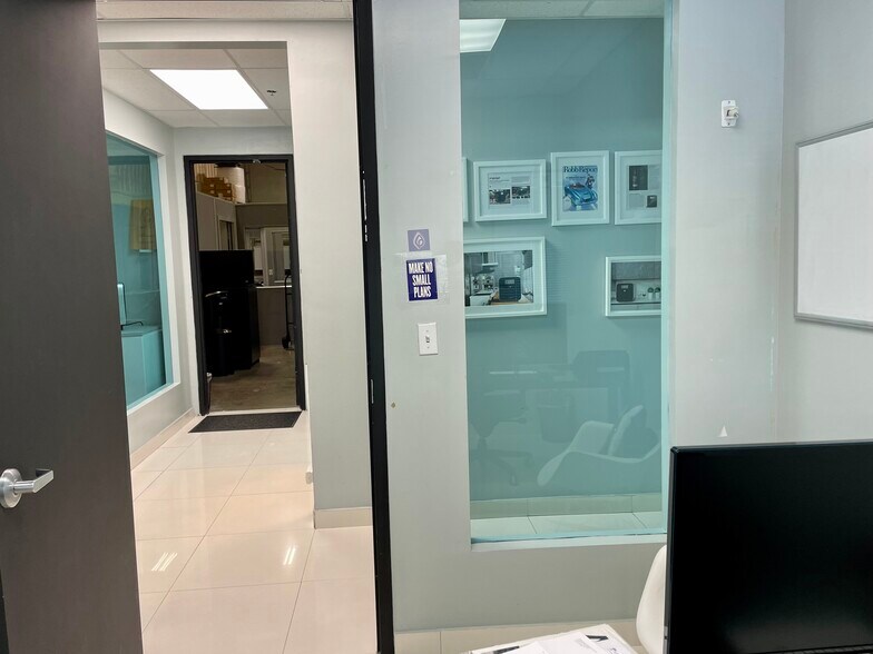 More Photos Of 11 SW 12th Ave, Dania Beach Warehouse For Lease