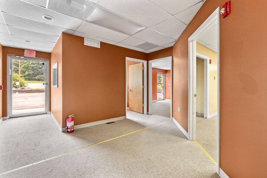 More Photos Of 4 Corwin Ct, Newburgh Medical For Sale