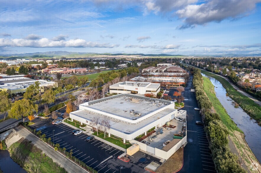 More Photos Of 5956-5964 W Las Positas Blvd, Pleasanton Office For Sale