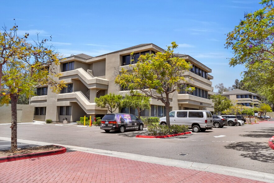More Photos Of 3665 Ruffin Rd, San Diego Unknown For Lease