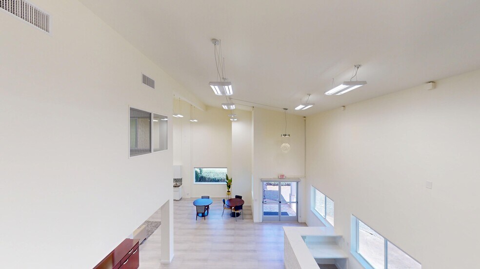 More Photos Of 524 Mokauea St, Honolulu Warehouse For Lease