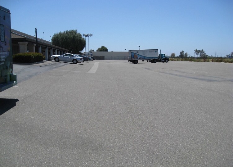 More Photos Of 205 W Torrance Blvd, Carson Warehouse For Lease