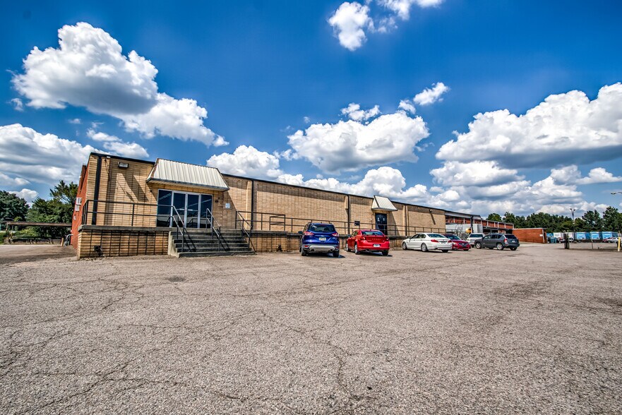 More Photos Of 1634 Olive Rd, Augusta Distribution For Sale