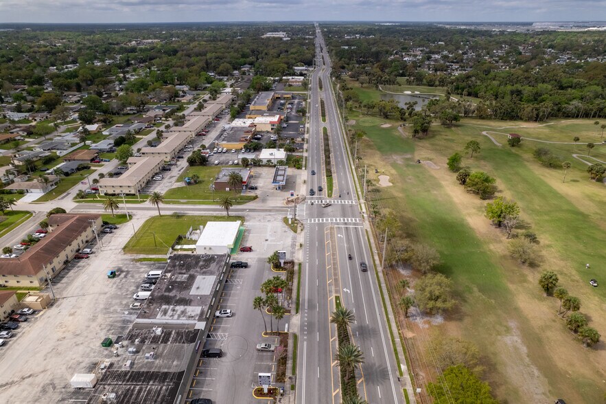 More Photos Of 599 Beville Rd, Daytona Beach General Retail For Sale
