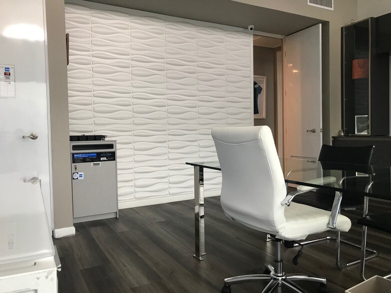 More Photos Of 6829 Lankershim Blvd, North Hollywood Medical For Lease