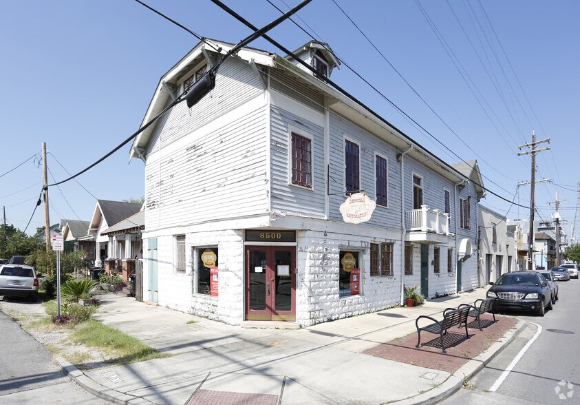 Primary Photo Of 8500 Oak St, New Orleans Storefront Retail Office For Sale