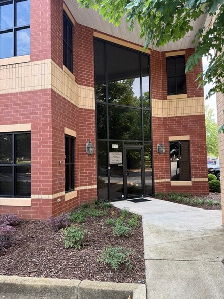 More Photos Of 1880 W Oak Pky, Marietta Light Distribution For Sale