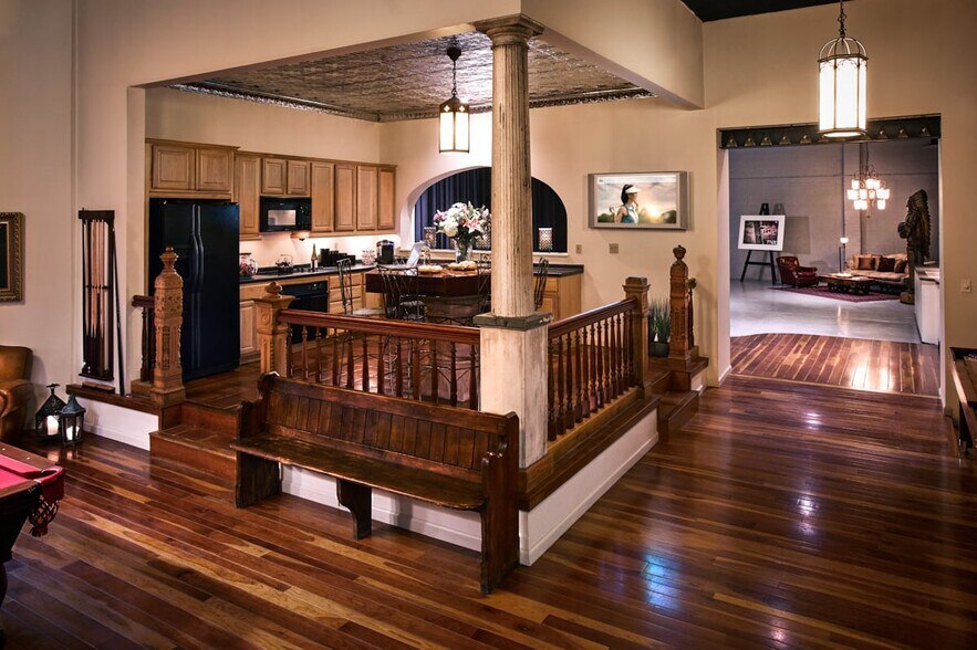 More Photos Of 1400 Breed St, Pittsburgh Movie Radio TVStudio For Lease