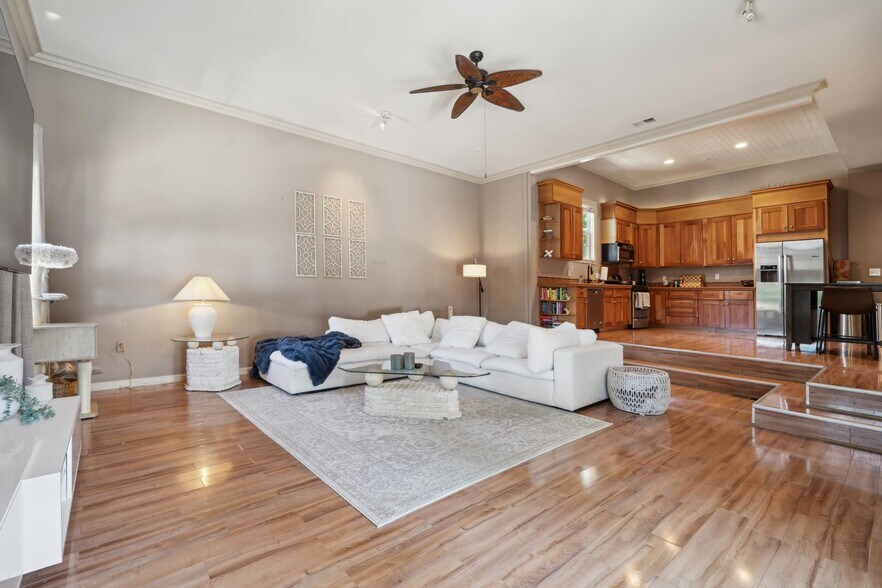 More Photos Of 4473 Railroad Ave, Pleasanton Storefront Retail Residential For Sale