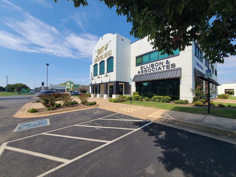 Primary Photo Of 2604-2608 W Kenosha St, Broken Arrow Office For Lease