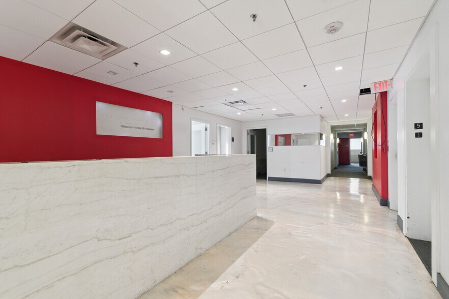 More Photos Of 1619 Walnut St, Philadelphia Office For Lease