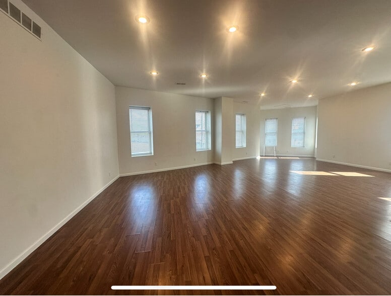 More Photos Of 140-142 W Pike St, Covington Storefront Retail Office For Sale