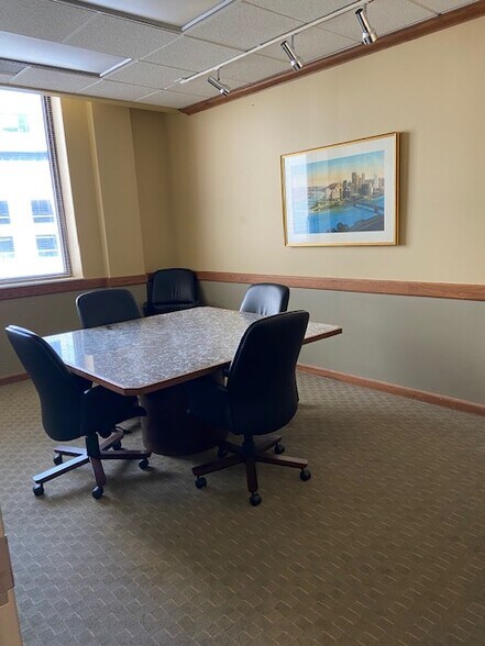 More Photos Of 710 Fifth Ave, Pittsburgh Office Residential For Sale