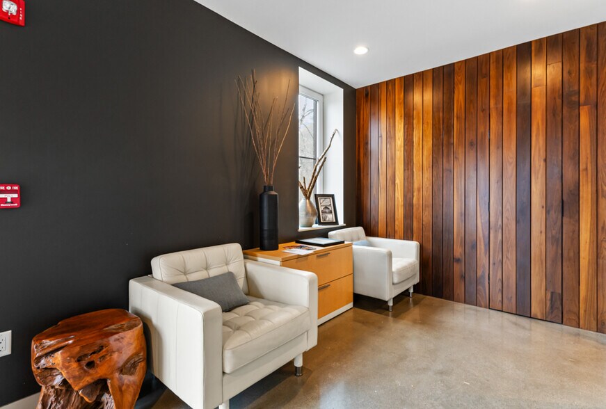 More Photos Of 380 Us Route 1, Falmouth Office Residential For Lease
