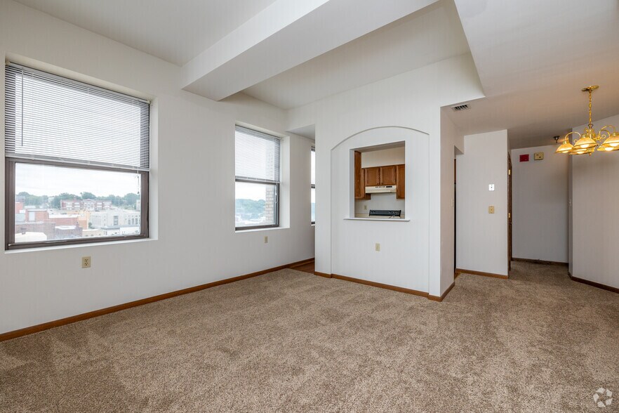 More Photos Of 422 Felix St, Saint Joseph Apartments For Sale