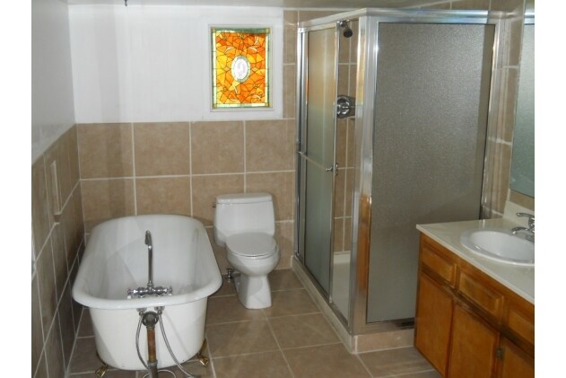 More Photos Of 815 Arrowhead Villa Dr, Crest Hotel For Sale