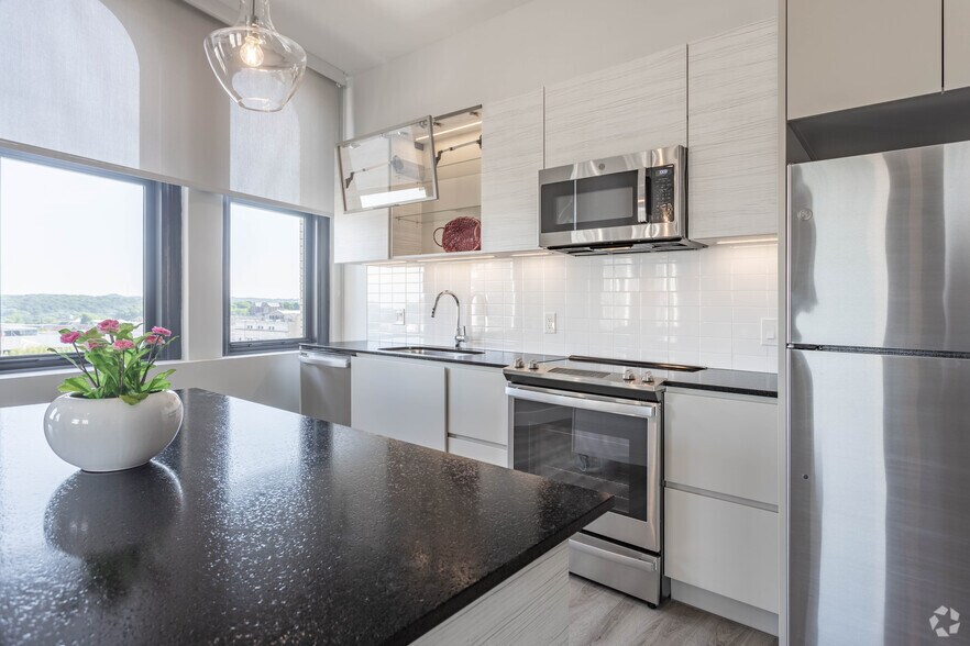 More Photos Of 159 S Main St, Akron Apartments For Lease