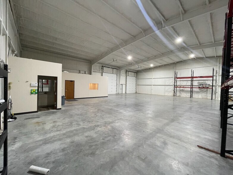 More Photos Of 120 Old Agnes Rd, Weatherford Light Distribution For Lease