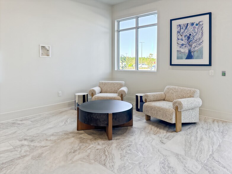 More Photos Of 1729 Ocoee Apopka Rd, Apopka Coworking Space