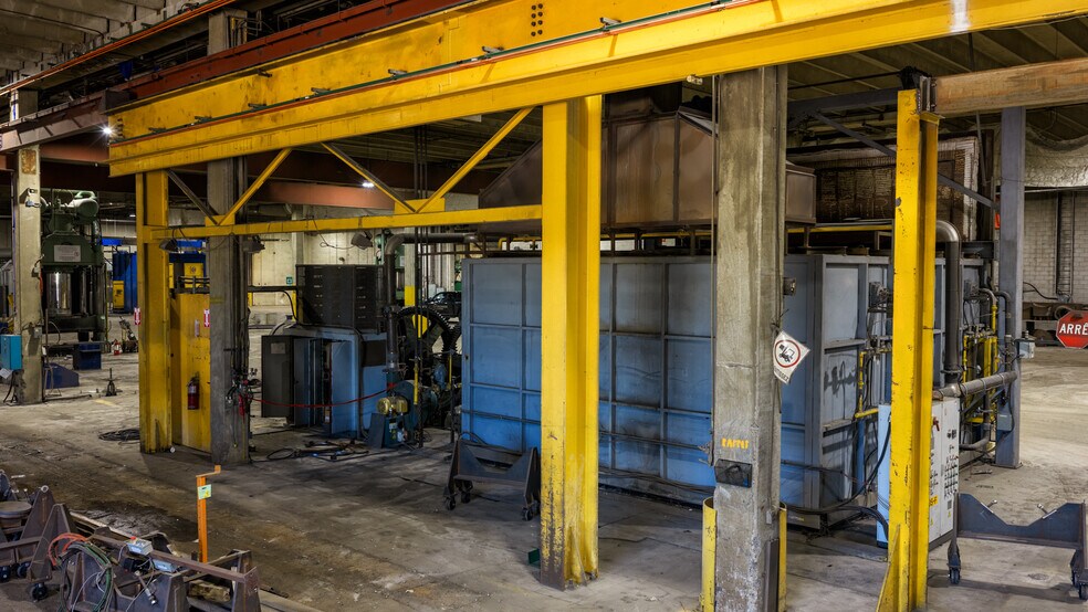 More Photos Of 805 Boul Alphonse-Deshaies, Bécancour Industrial For Sale