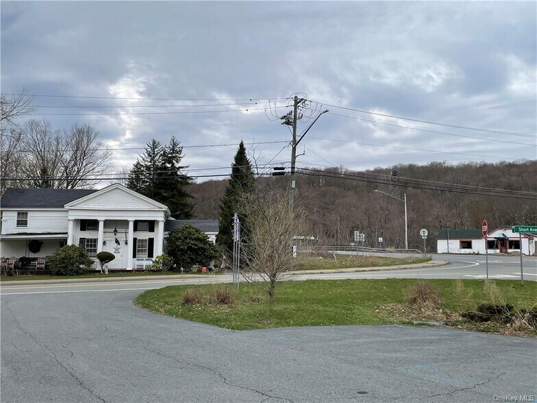 More Photos Of 12 Short Ave, Parksville Religious Facility For Sale