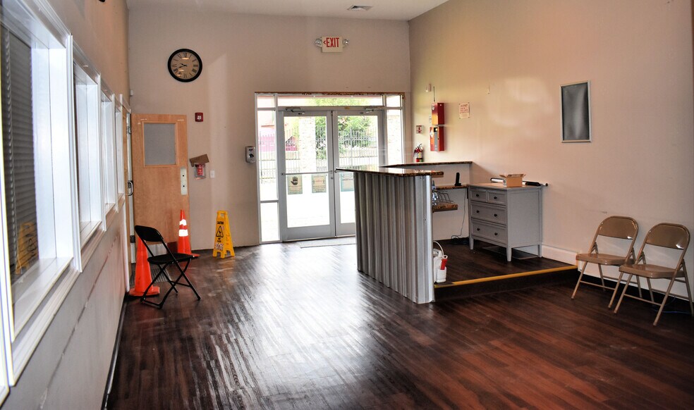 More Photos Of 24 Holt Dr, Stony Point Self Storage For Lease