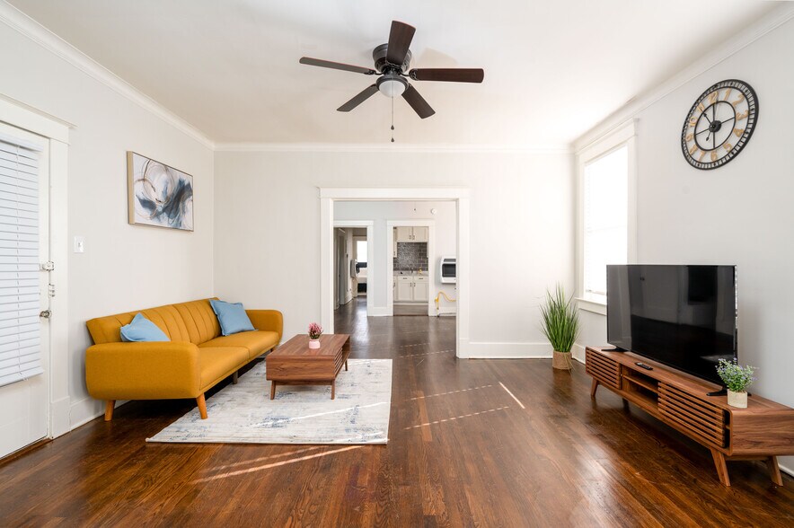 More Photos Of 60 N Willett St, Memphis Apartments For Sale