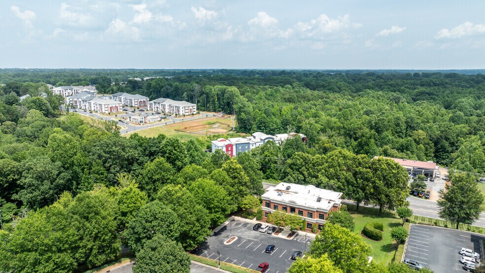 More Photos Of 109 Professional Park Dr, Mooresville Office For Sale