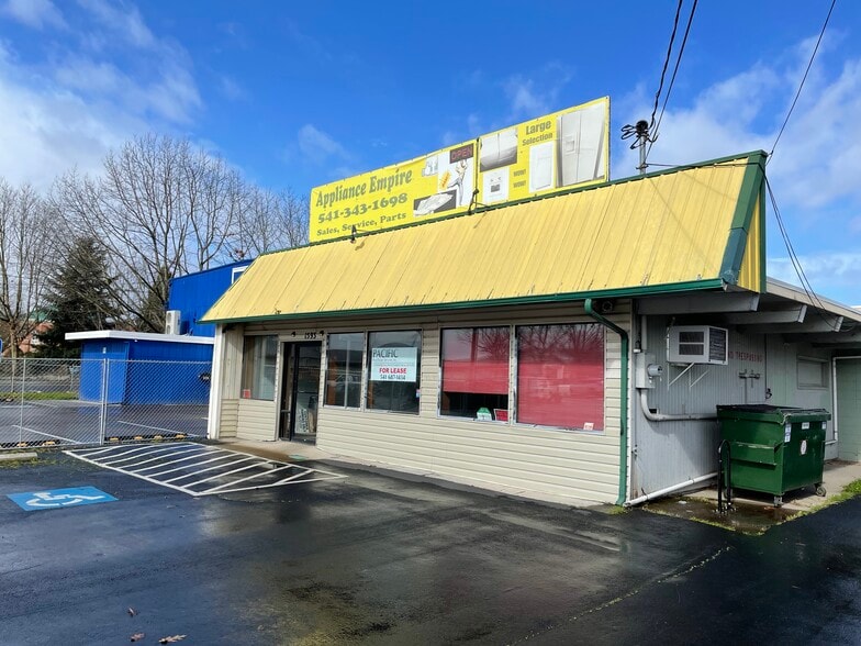 More Photos Of 1593 W 2nd Ave, Eugene Storefront Retail Office For Lease