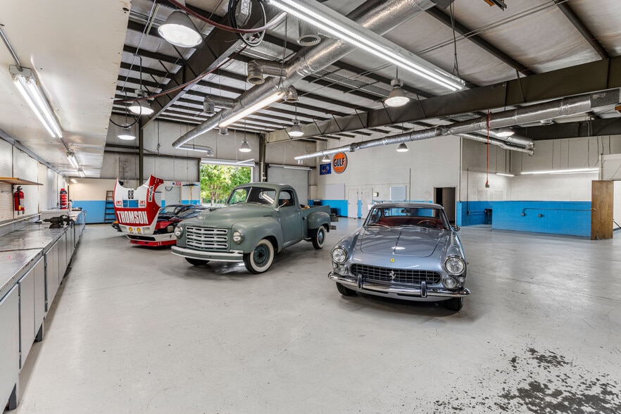 More Photos Of 205 Bourne Blvd, Savannah Warehouse For Sale